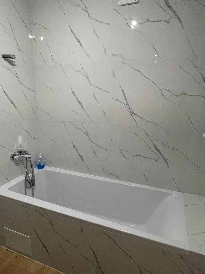 Vip Квартира В Центре Города, Новостойка В Жк Prestige Apаrtments, Ровно Εξωτερικό φωτογραφία